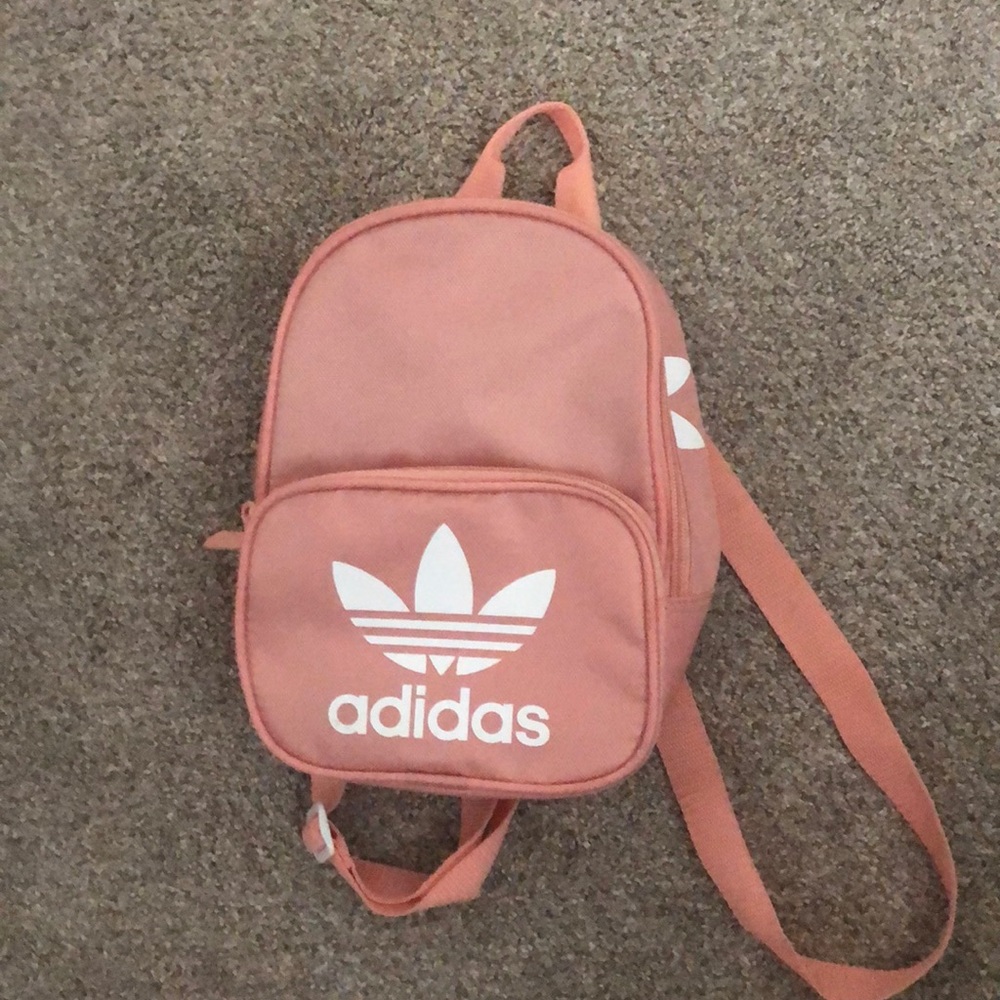 cute adidas mini santiago backpack!!